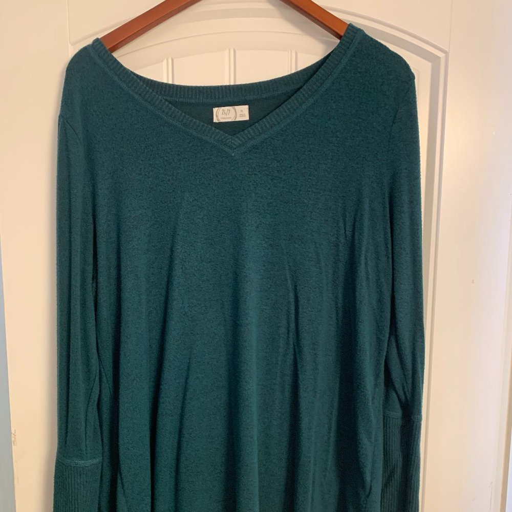 Maurices 24/7 Collection Long-sleeved Ladies Blouse